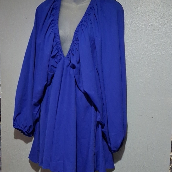 SHEIN Dresses & Skirts - SHEIN Blue Relaxed Tunic with Ruffled Sleeves